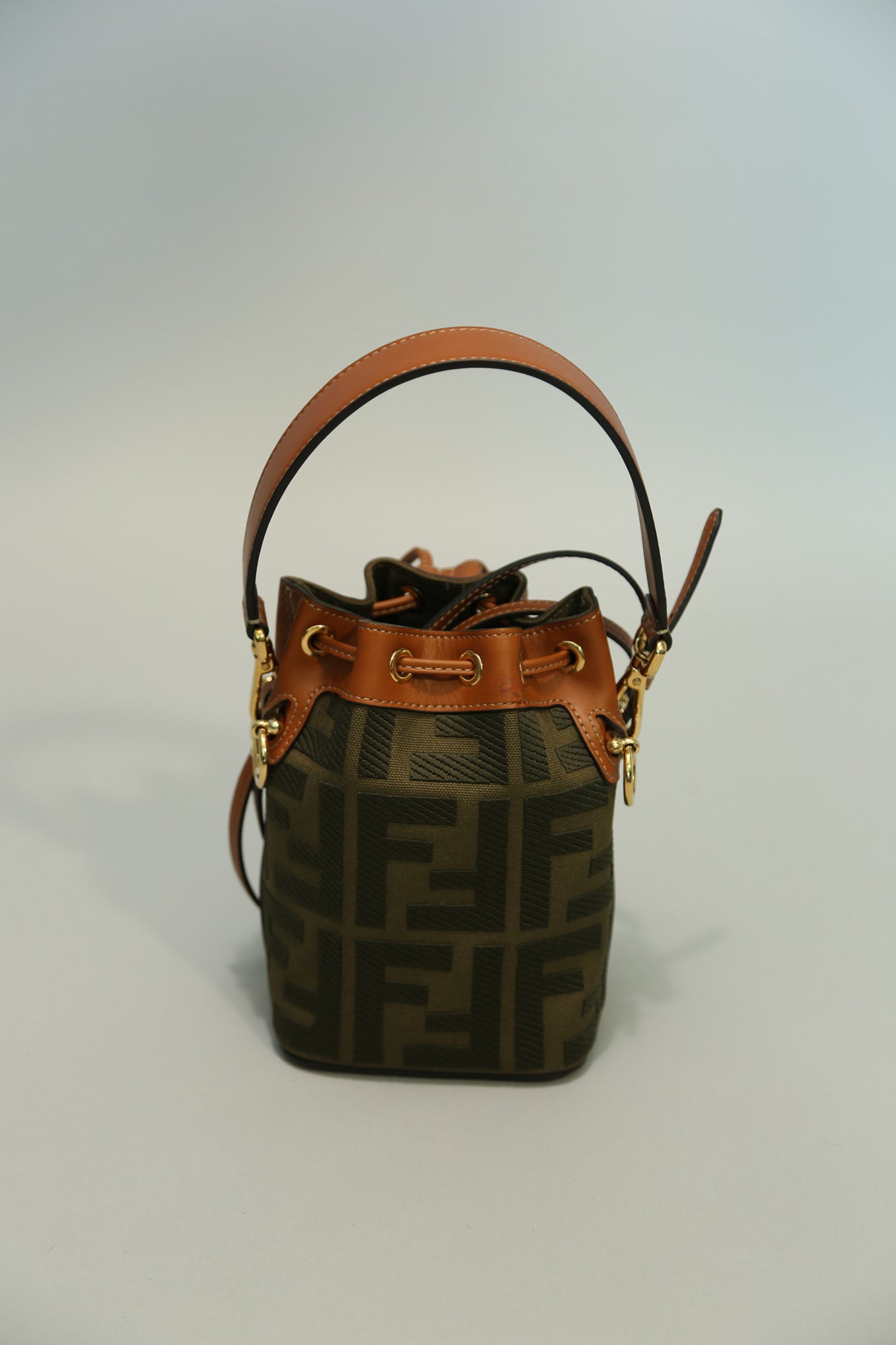 FENDI Mon Tresor Bucket Bag – Vintylux