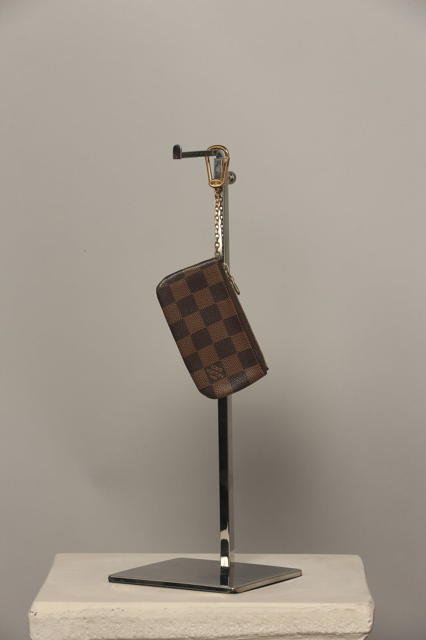 LOUIS VUITTON  Damier Ebene Key Pouch