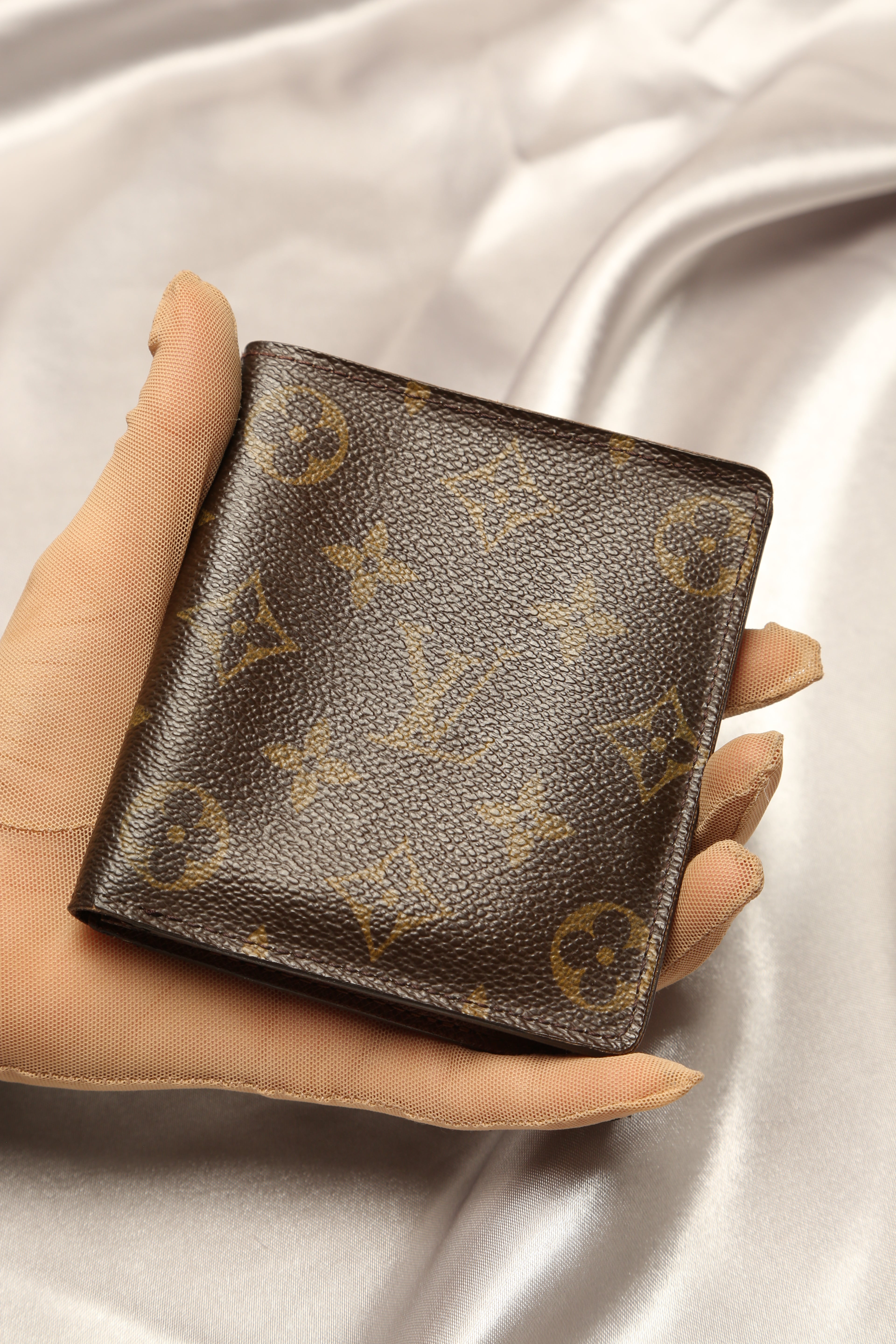 Vintage louis vuitton bifold wallet sale