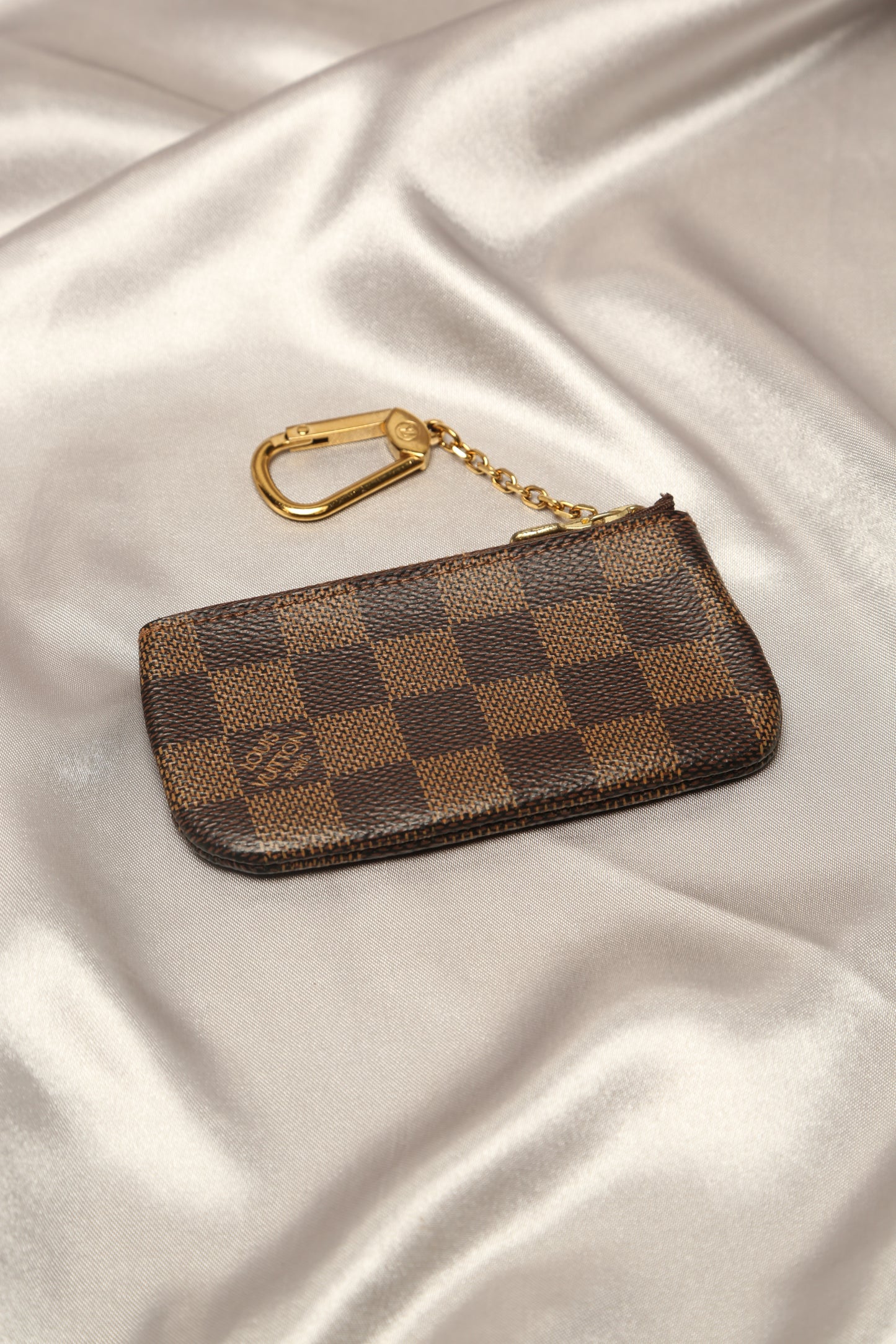 LOUIS VUITTON  Damier Ebene Key Pouch