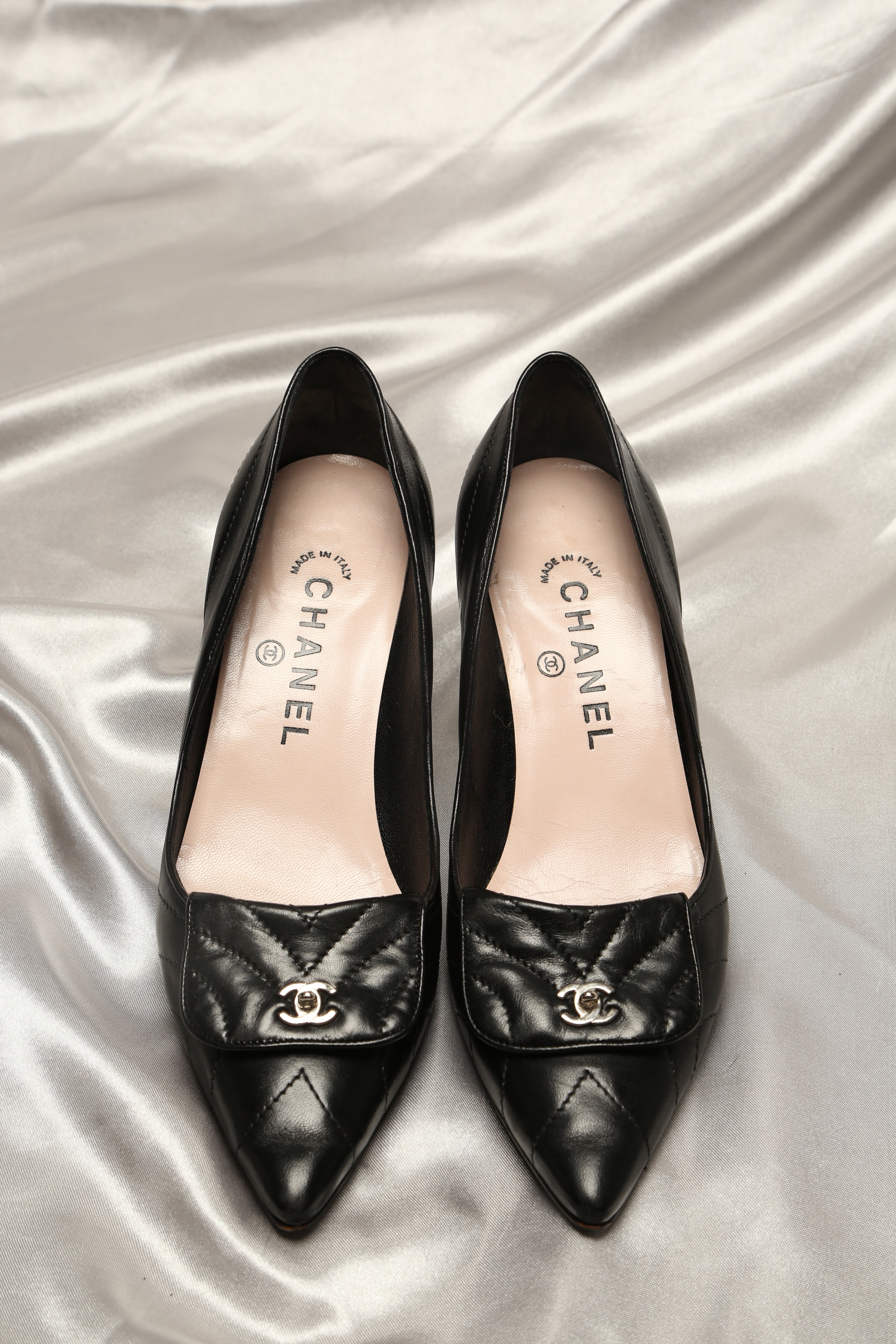 Vintage chanel outlet heels