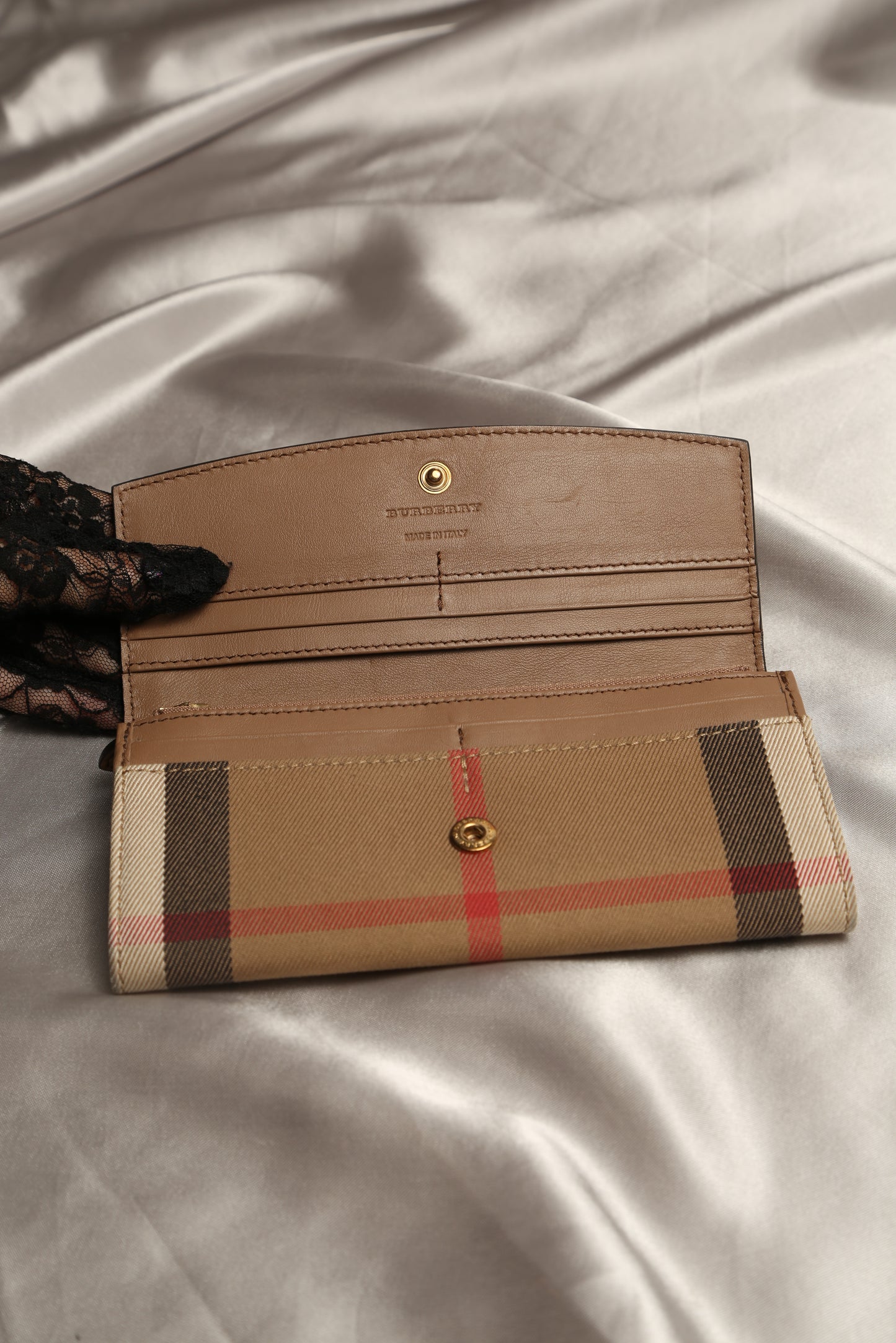 BURBERRY House Check and Leather Continental Wallet