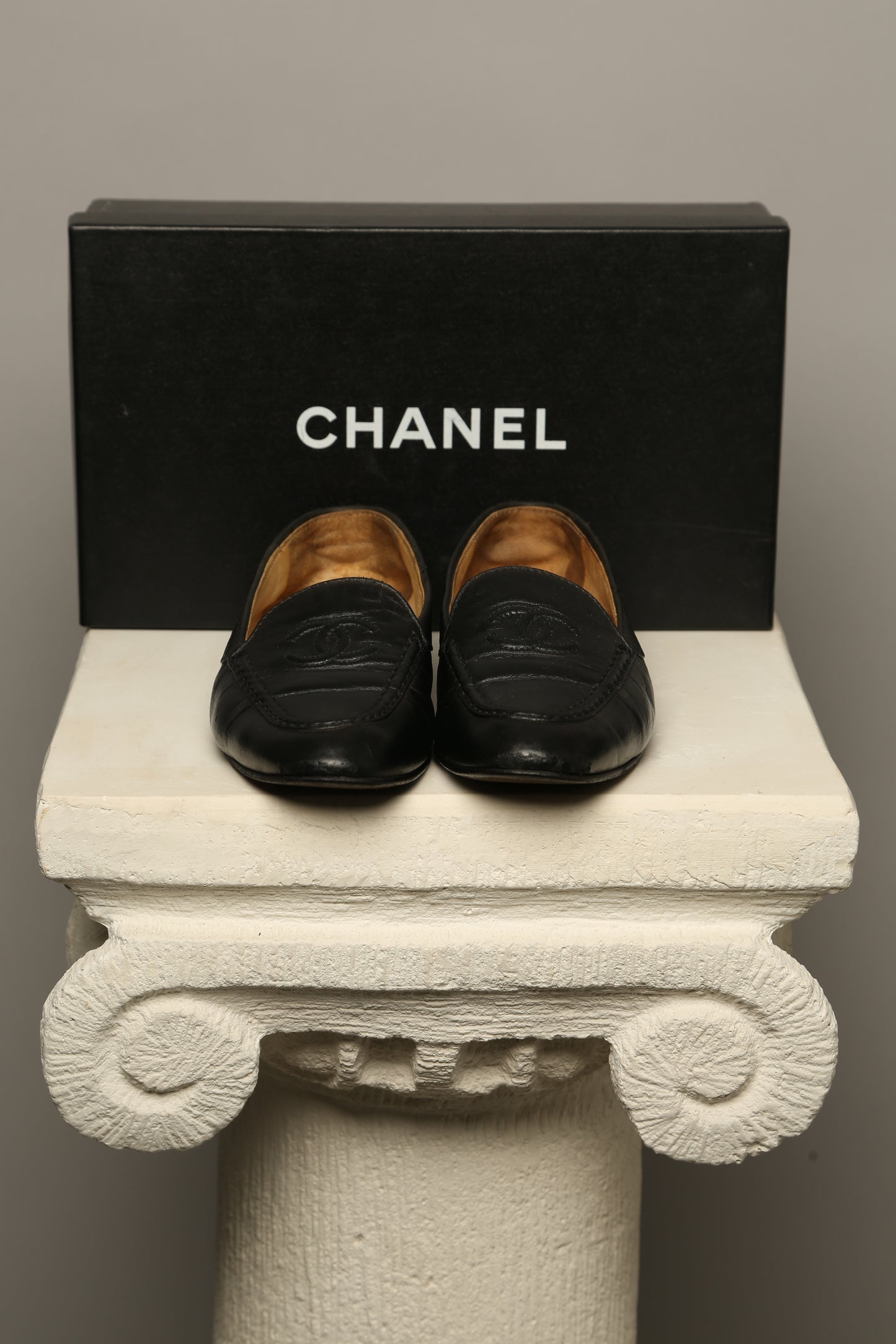 CHANEL CC Loafer