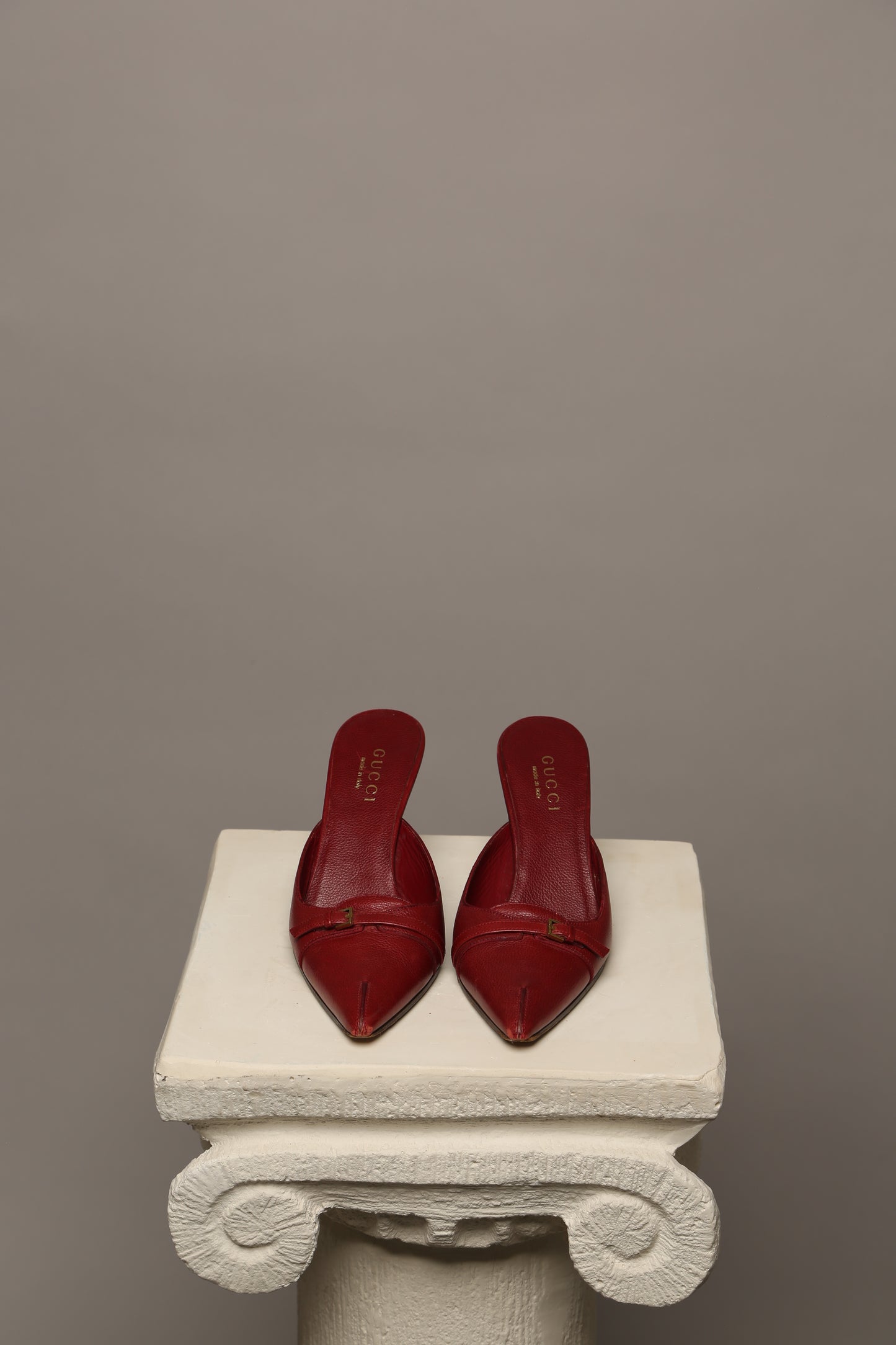 Extremely Rare GUCCI Burgundy Mules