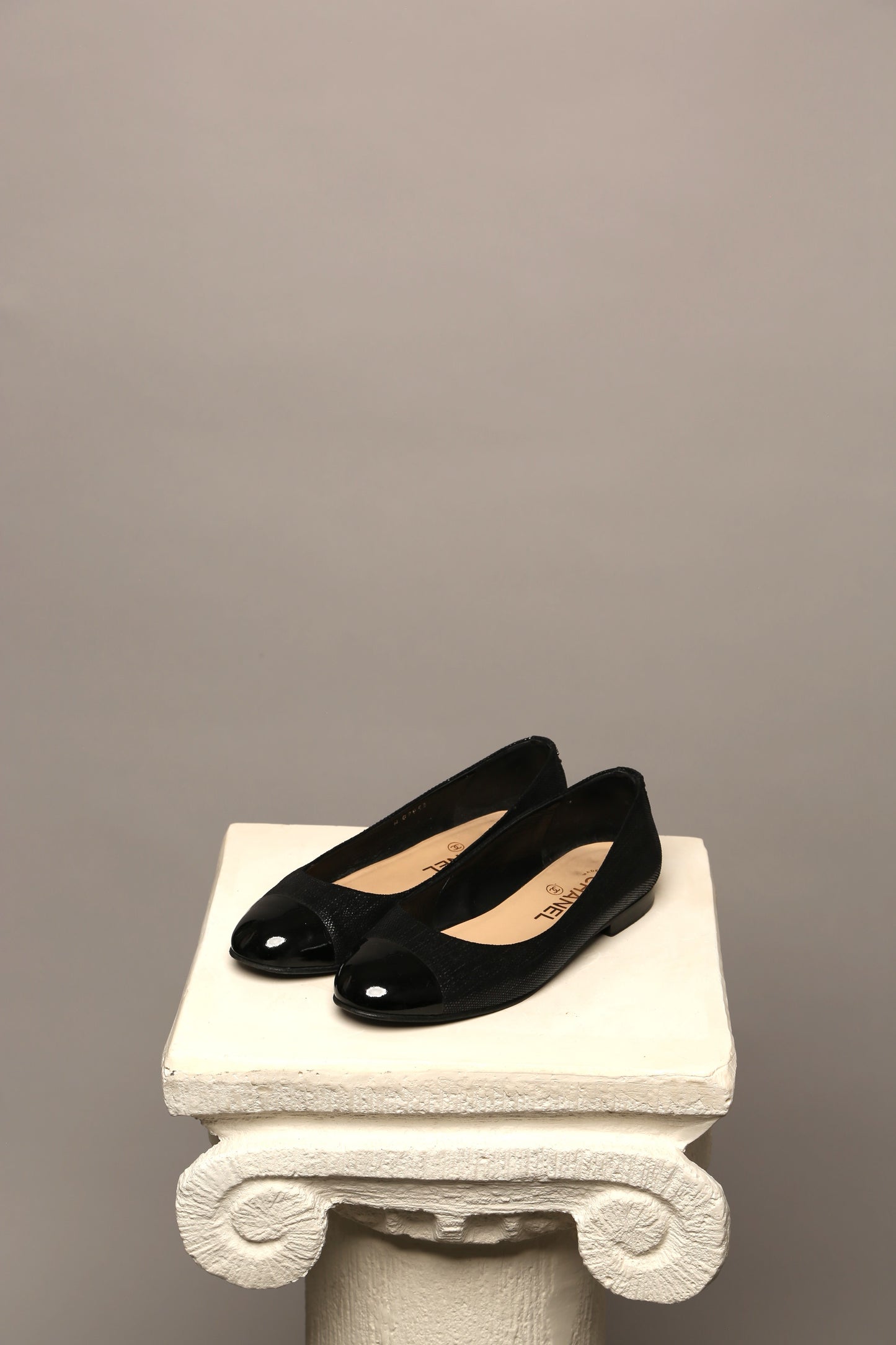 Extremely Rare CHANEL Ballet Flats