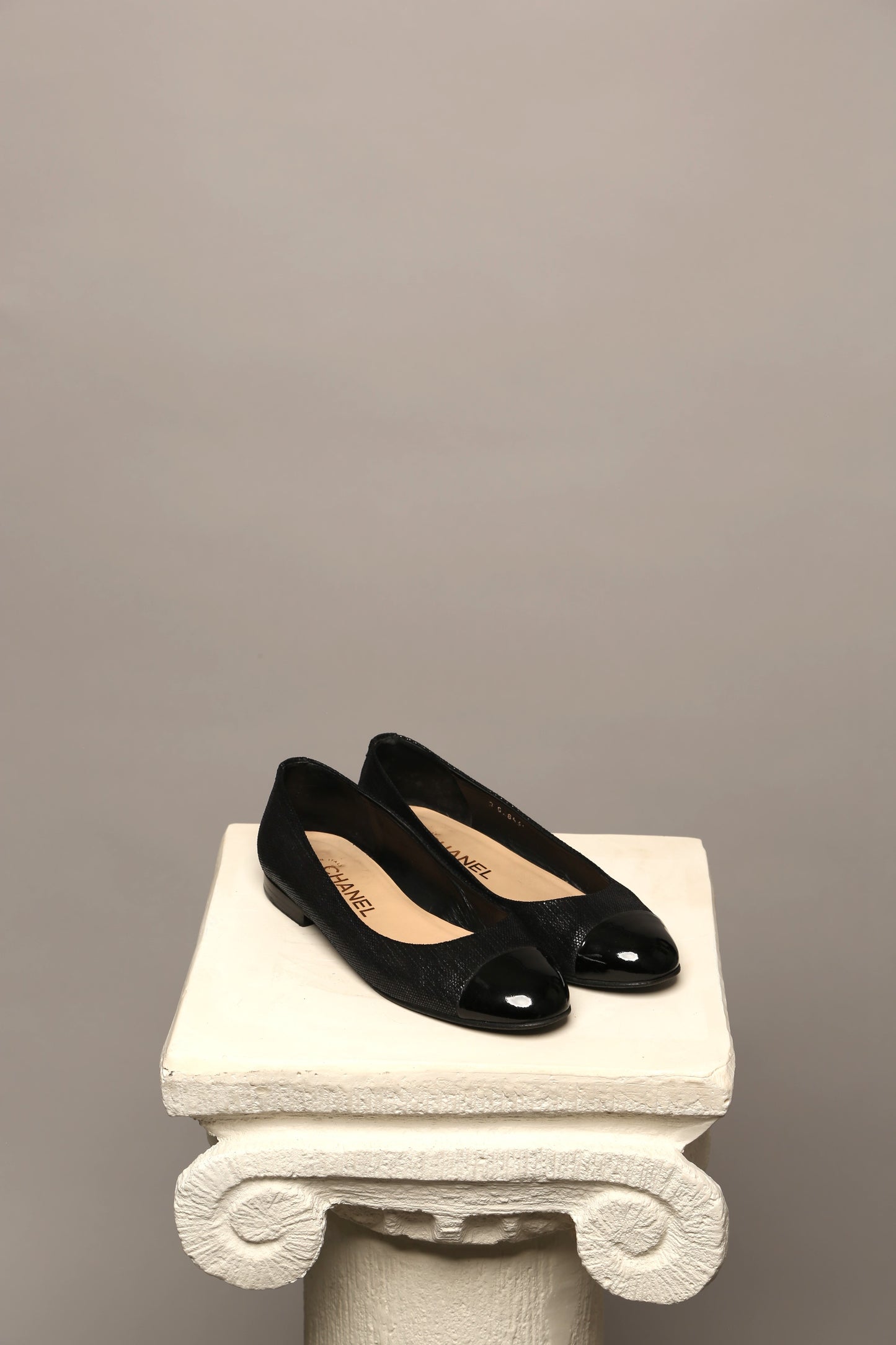 Extremely Rare CHANEL Ballet Flats