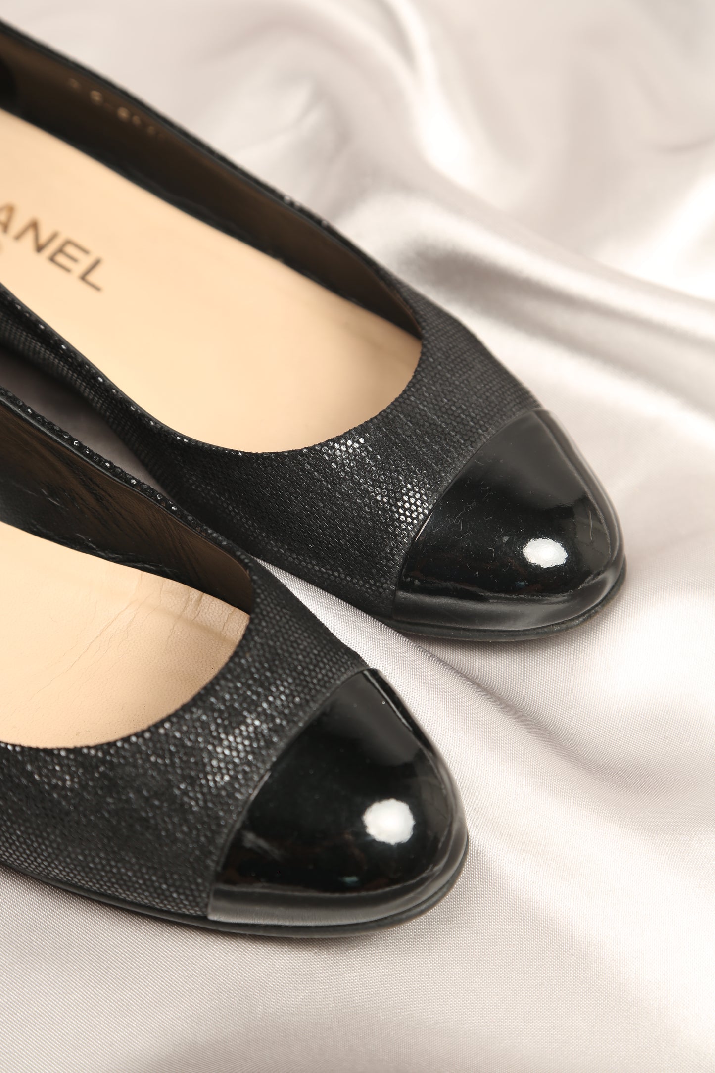 Extremely Rare CHANEL Ballet Flats