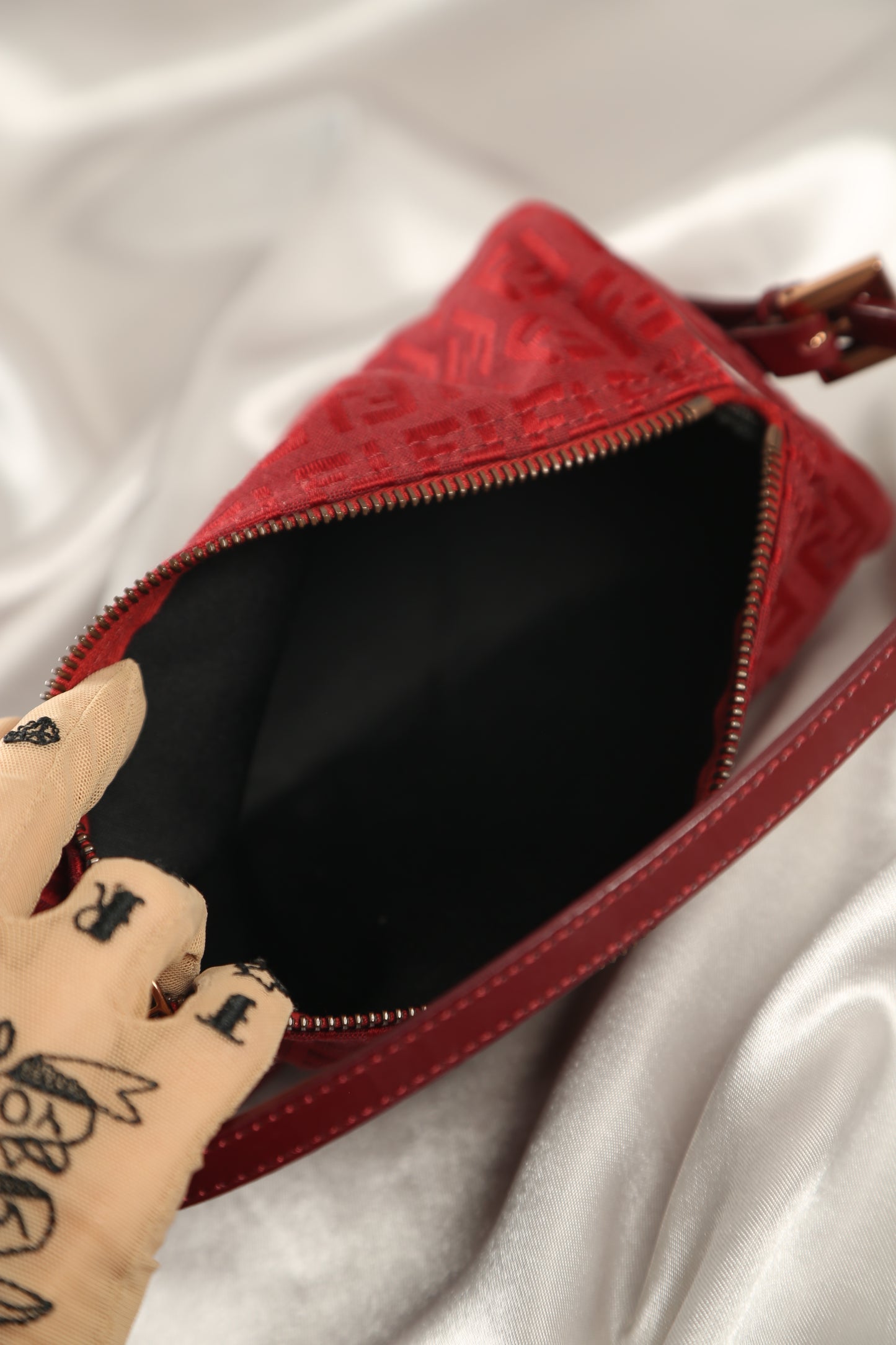 Rare FENDI Zucchino Barrel Pochette Red