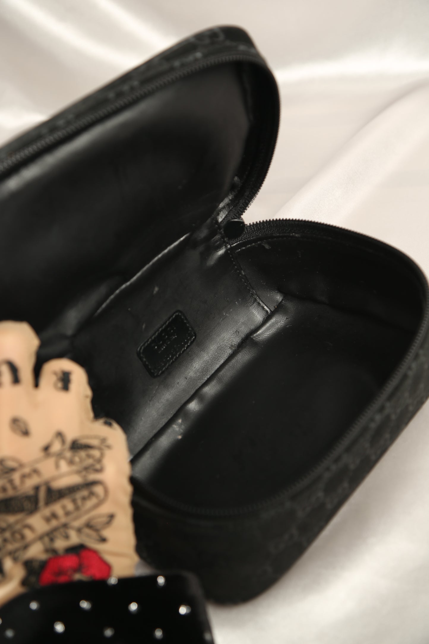 Extremely Rare GUCCI Vanity Bag