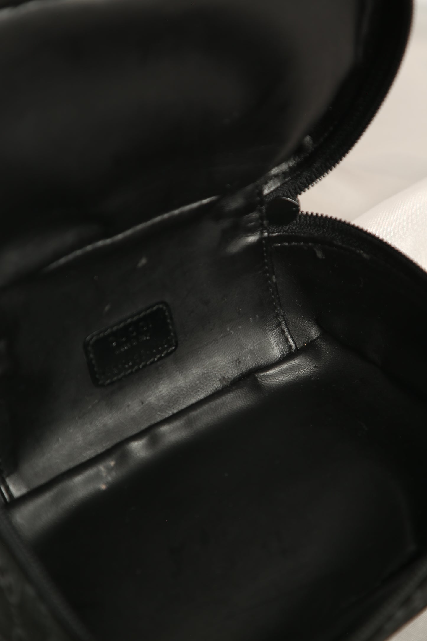 Extremely Rare GUCCI Vanity Bag