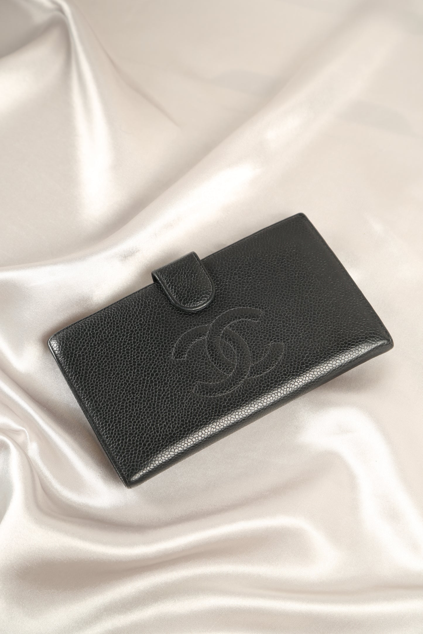 CHANEL Caviar Long Wallet Black
