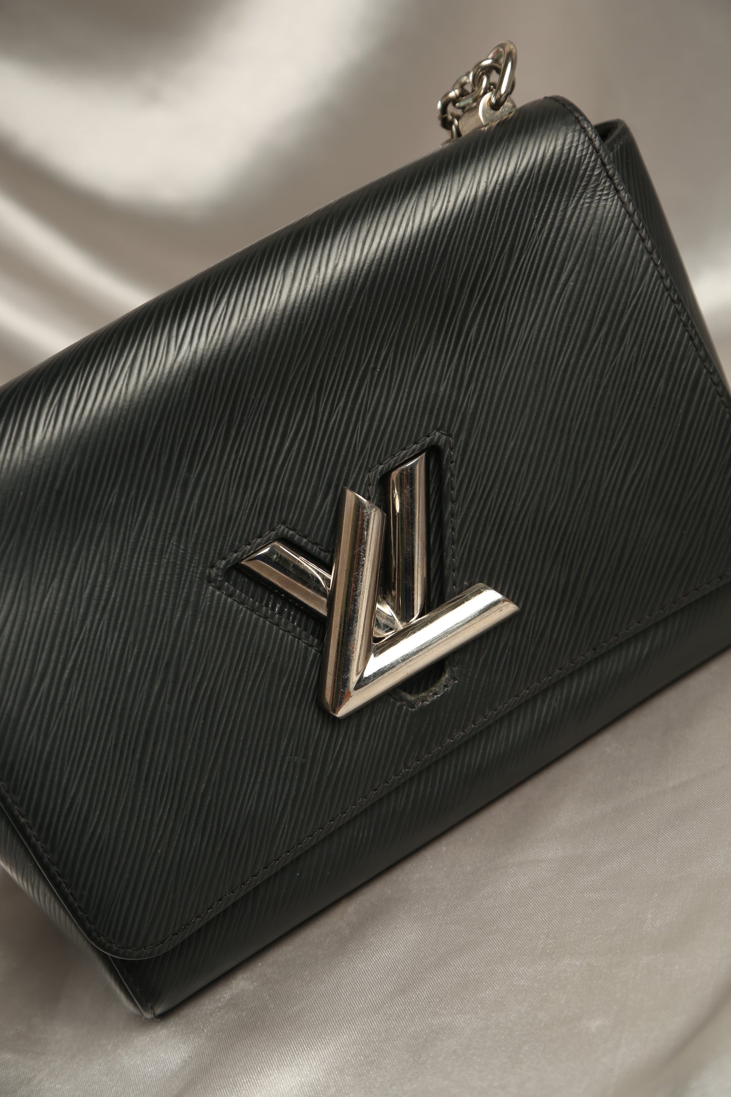 LOUIS VUITTON Epi Shoulder Bag Twist MM Crossbody