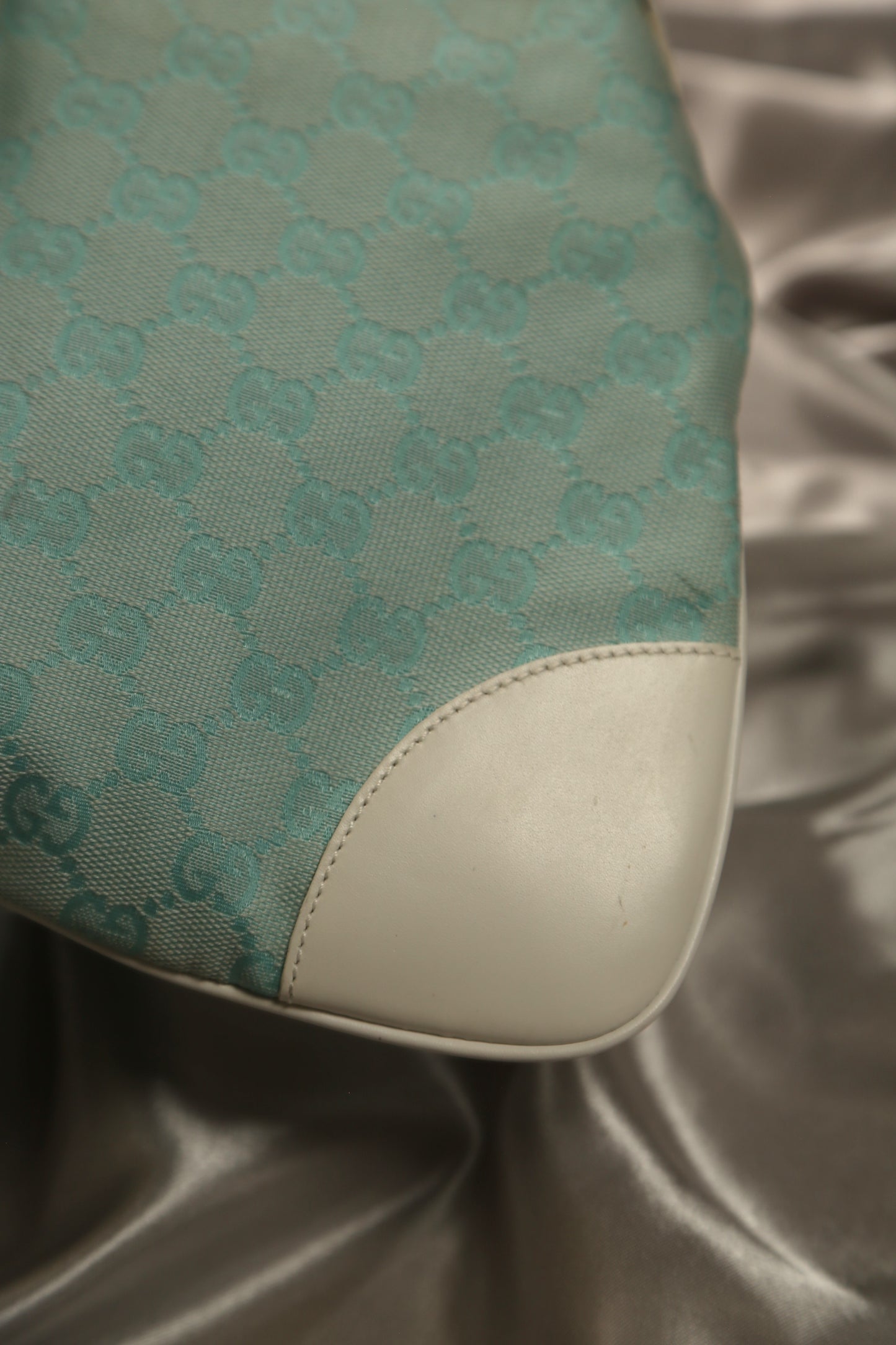 Rare GUCCI GG Jackie Shoulder Bag