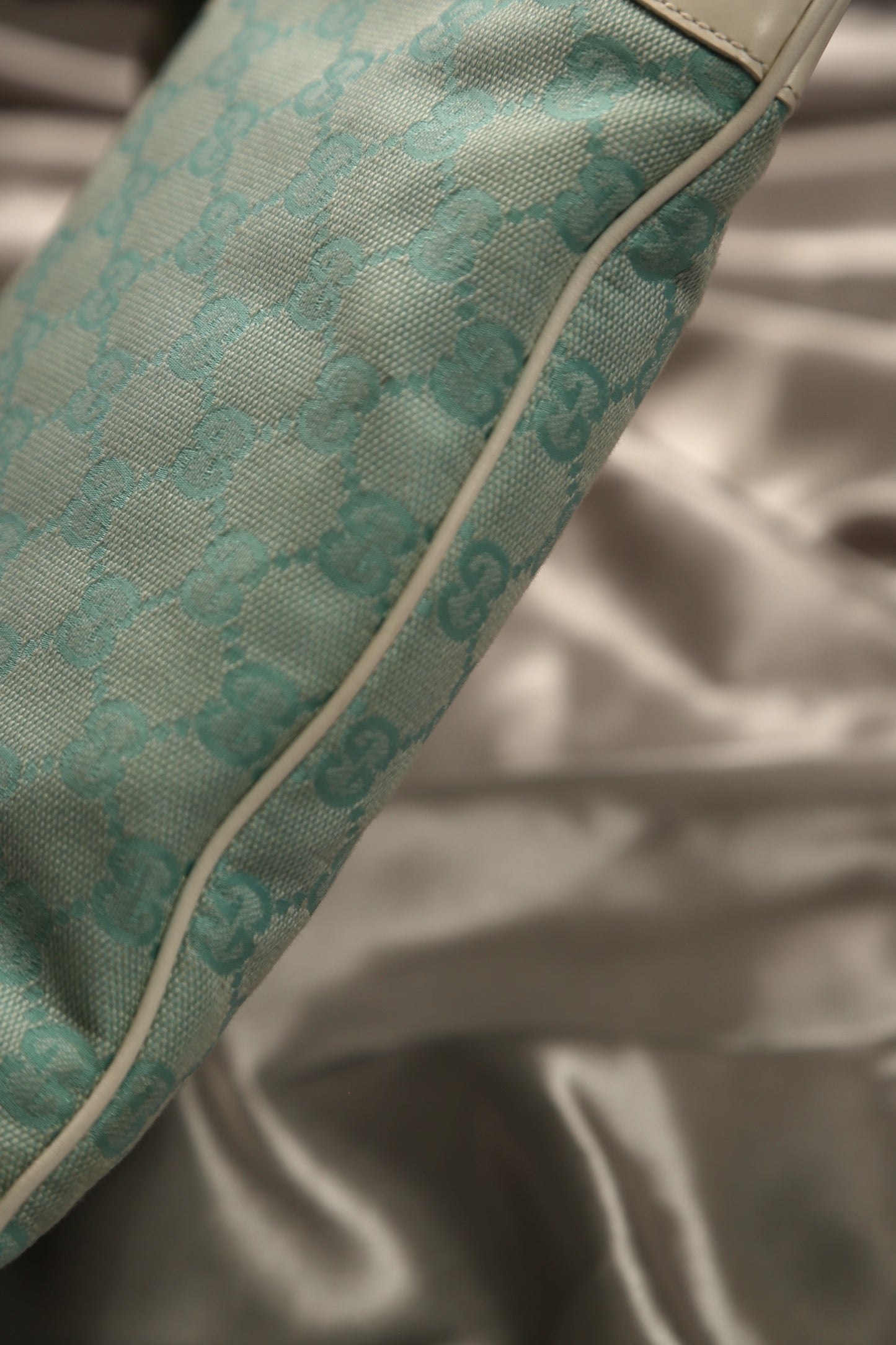 Rare GUCCI GG Jackie Shoulder Bag