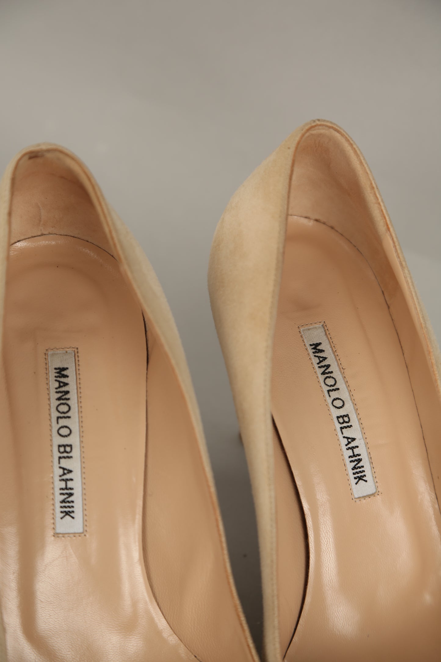 Rare MANOLO BLAHNIK Suede Heels
