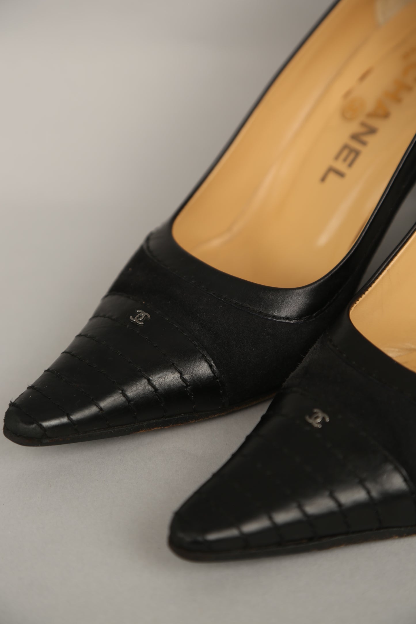 CHANEL Suede Heels 2.