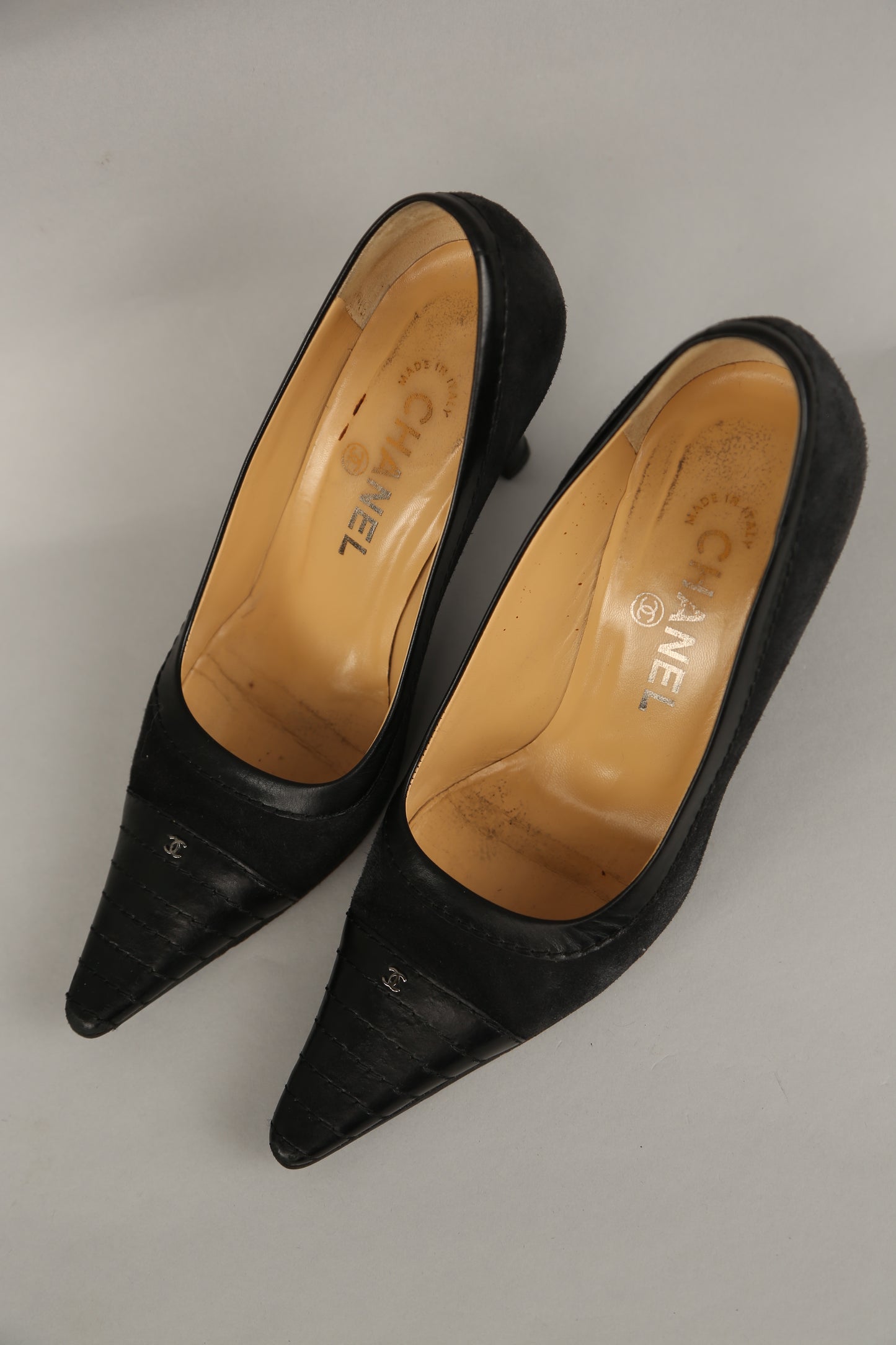 CHANEL Suede Heels 2.