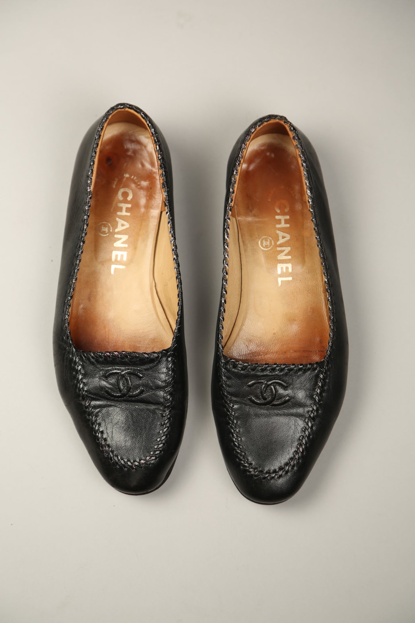 CHANEL CC Loafer
