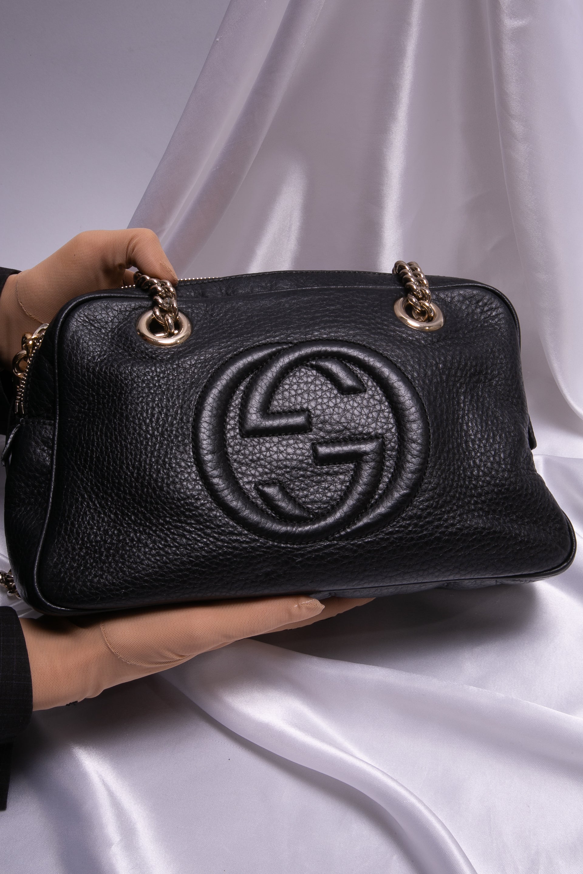 Gucci leather discount soho shoulder bag