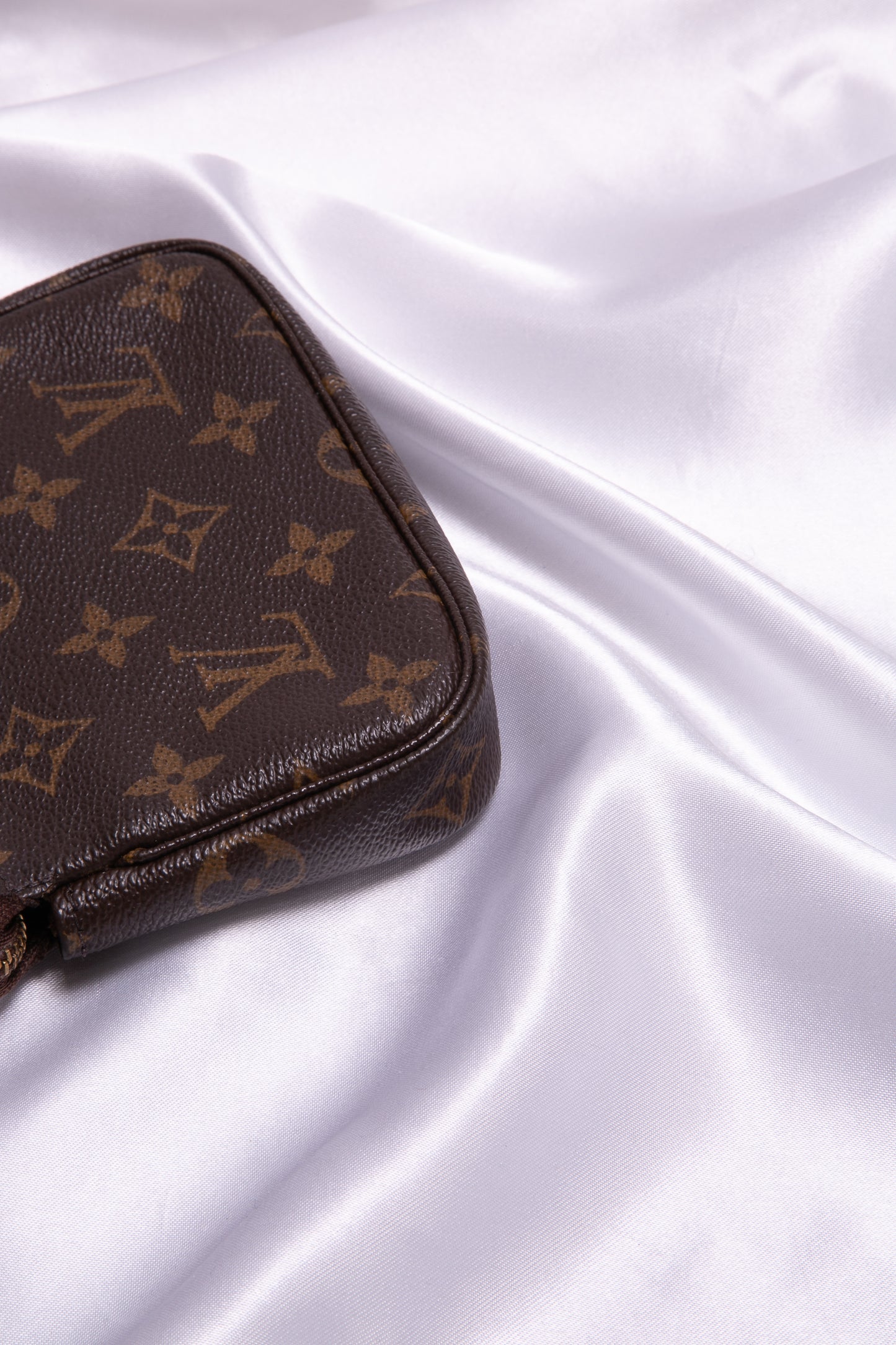 Rare LOUIS VUITTON Monogram Mini Pochette, Limited Edition